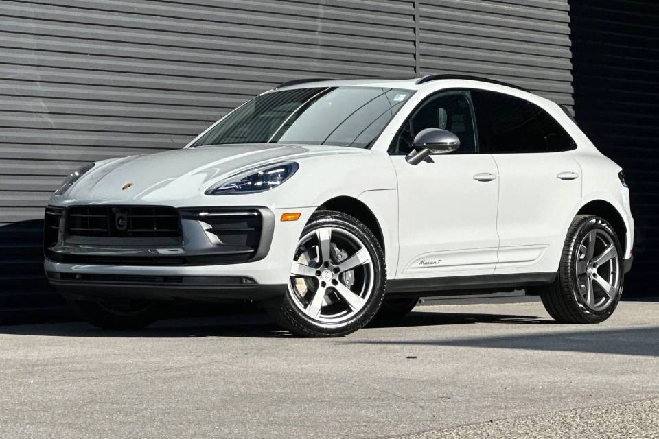 2026 Porsche Macan T