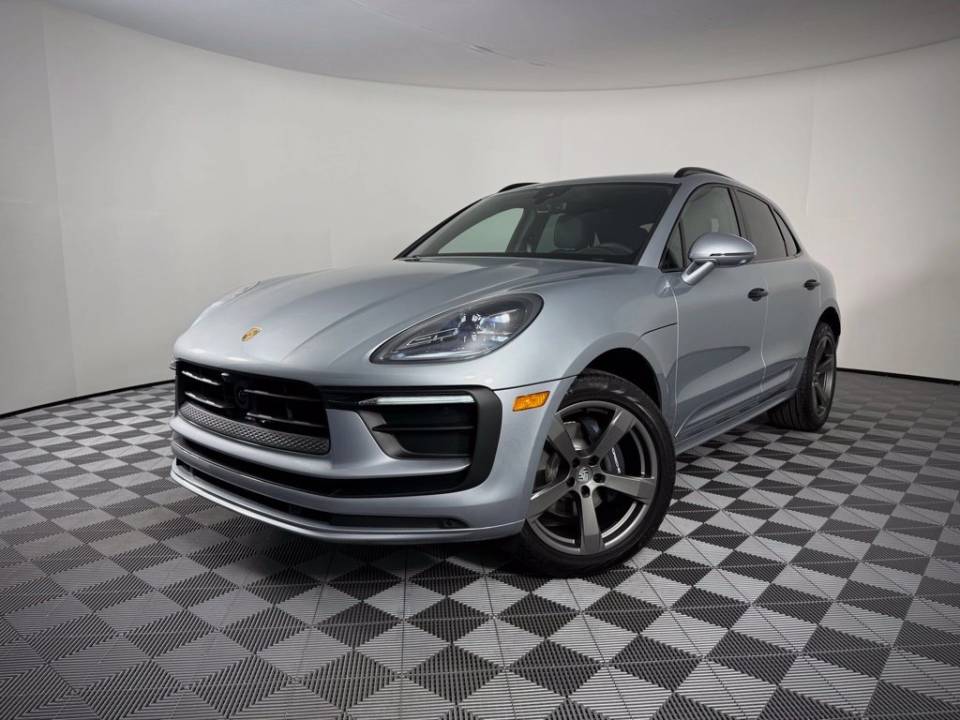 2026 Porsche Macan