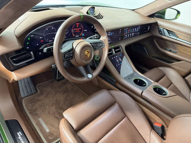 2023 Porsche Taycan 26