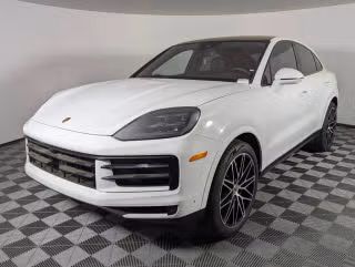 2025 Porsche Cayenne -'s photo