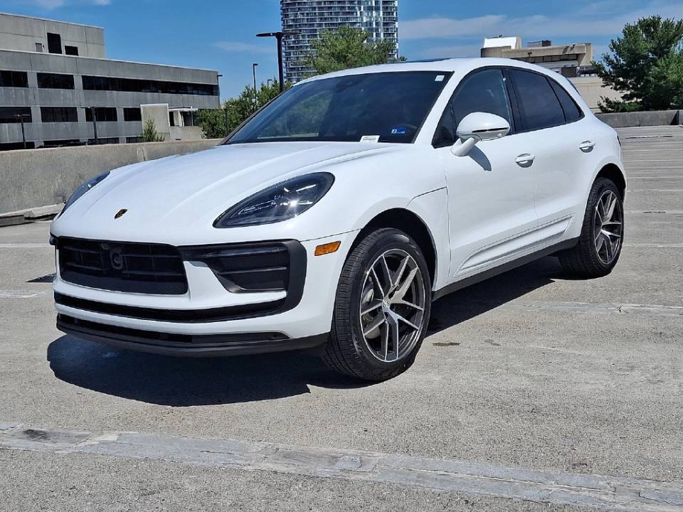2026 Porsche Macan