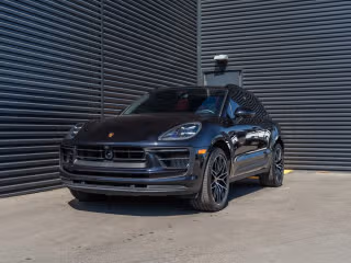 2024 Porsche Macan S's photo