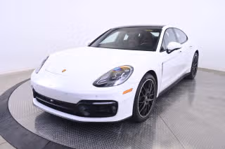 2023 Porsche Panamera 4 Platinum Edition's photo