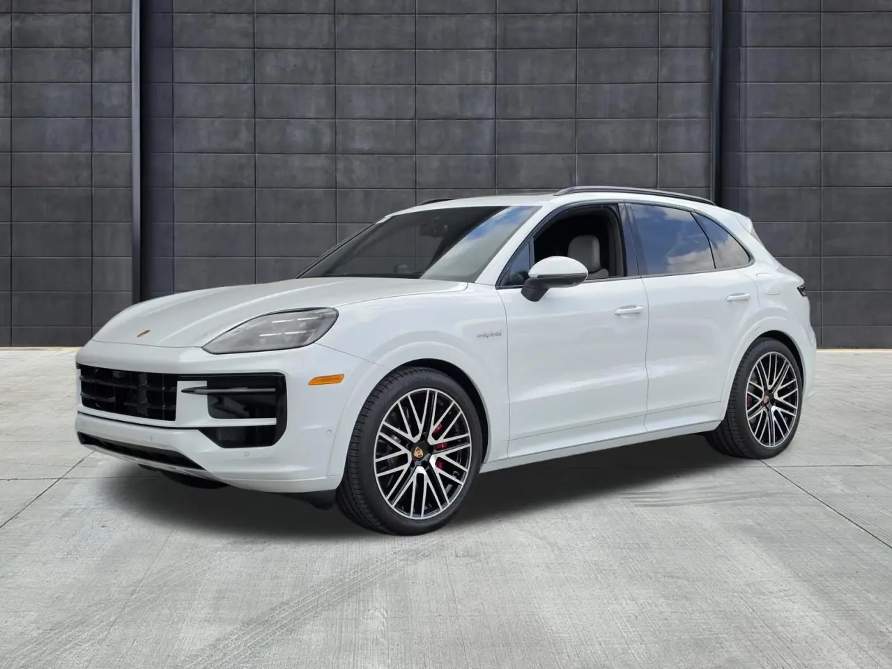 2026 Porsche Cayenne S E-Hybrid - Photo 8