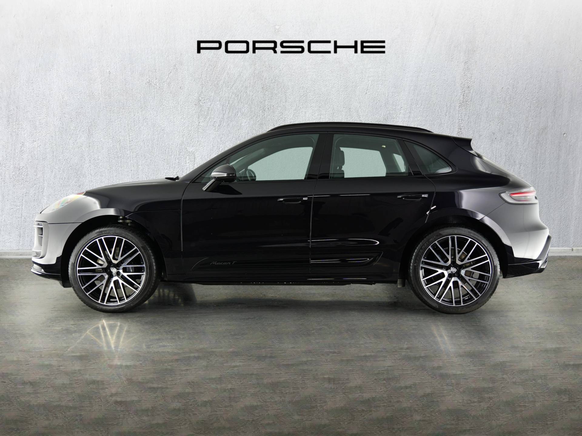 Macan T, photo 2 of 33