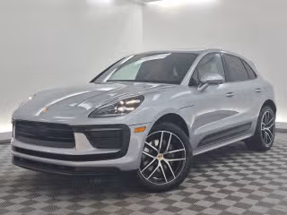 2024 Porsche Macan T's photo