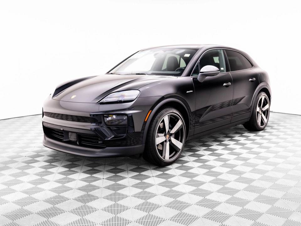 2026 Porsche Macan