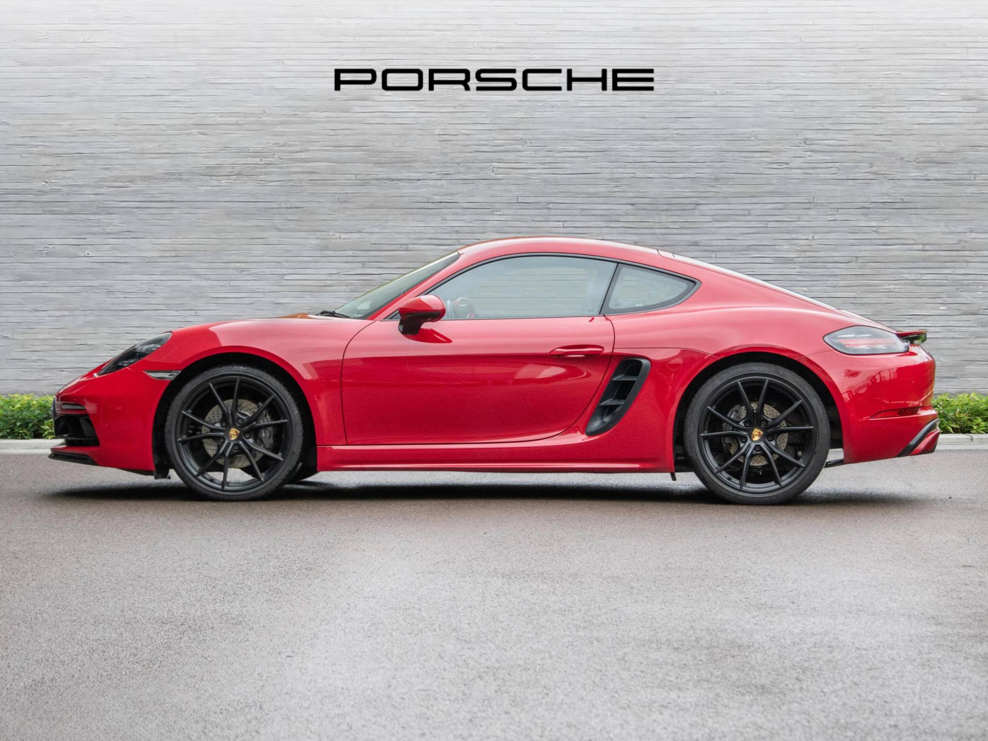 718 Cayman, photo 2 of 58