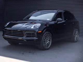 2023 Porsche Cayenne Platinum Edition's photo