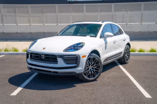 2026 Porsche Macan's photo