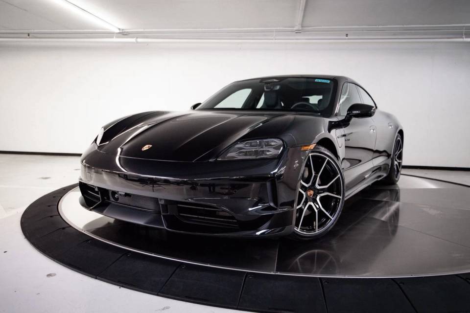 2026 Taycan 4 Black Edition listing photo