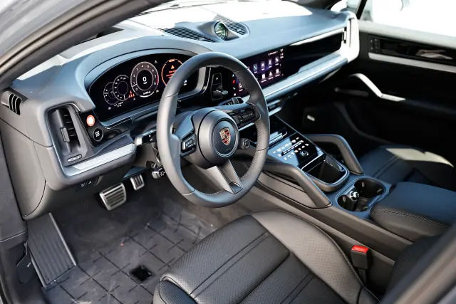 2026 Porsche Cayenne Coup S - Photo 30