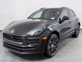 2026 Porsche Macan -'s photo