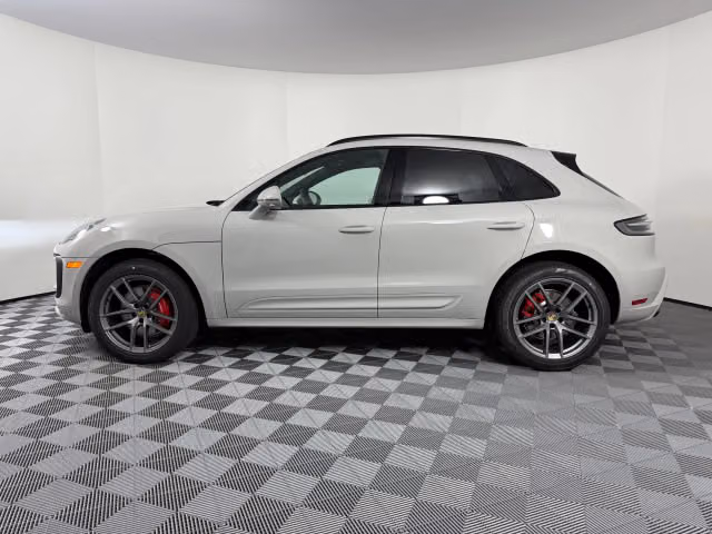 2026 Porsche Macan S - Photo 10