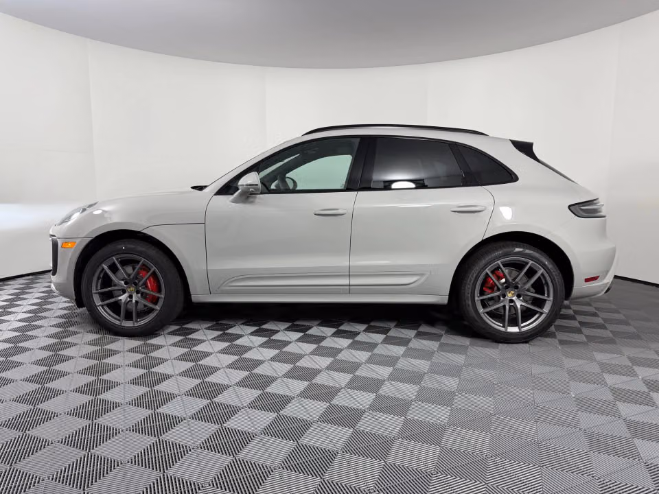 2026 Porsche Macan S - Photo 11