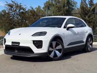 2025 Porsche Macan