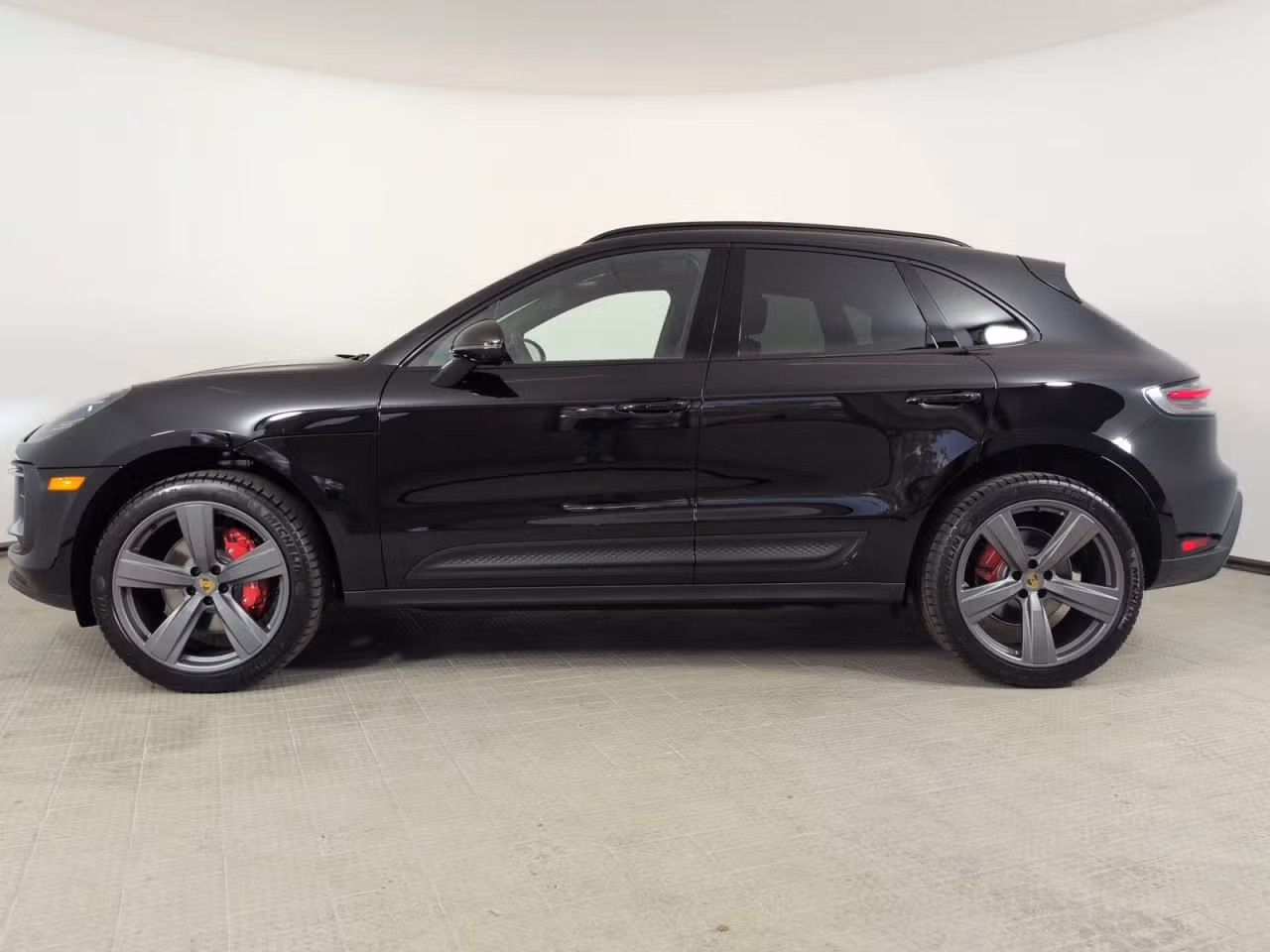 2026 Porsche Macan S - Photo 12