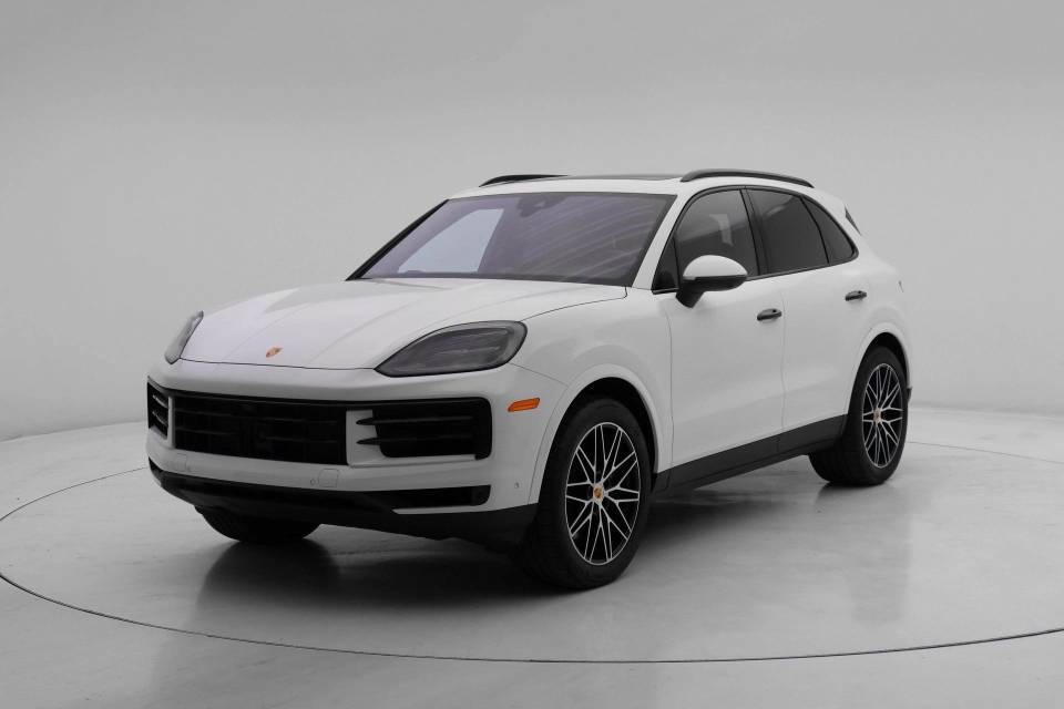 2025 Porsche Cayenne Base