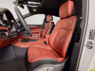 2026 Porsche Macan T - Photo 33