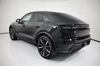 2026 Porsche Macan Base - Photo 21
