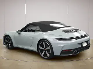 2025 Porsche 911 - Photo 21
