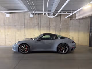 2024 Porsche 911 GTS - Photo 9