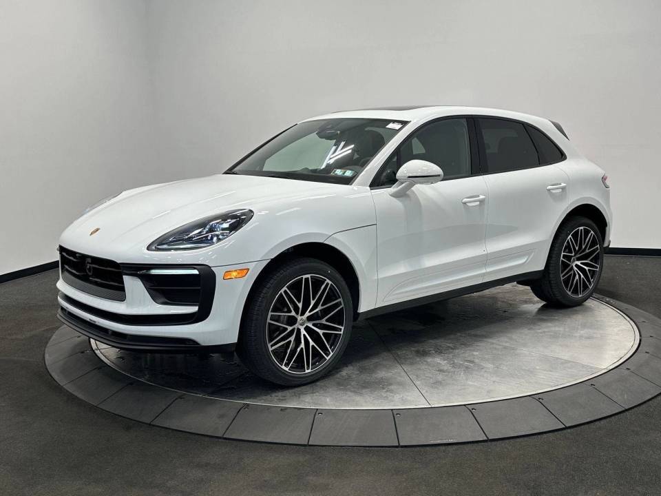 2026 Porsche Macan T