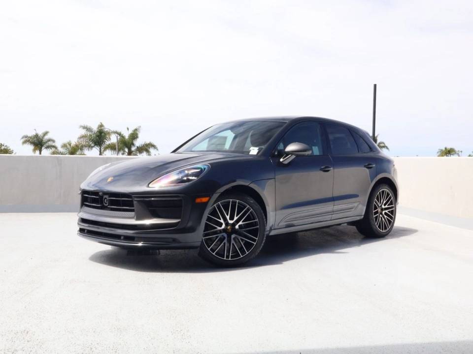 2026 Porsche Macan