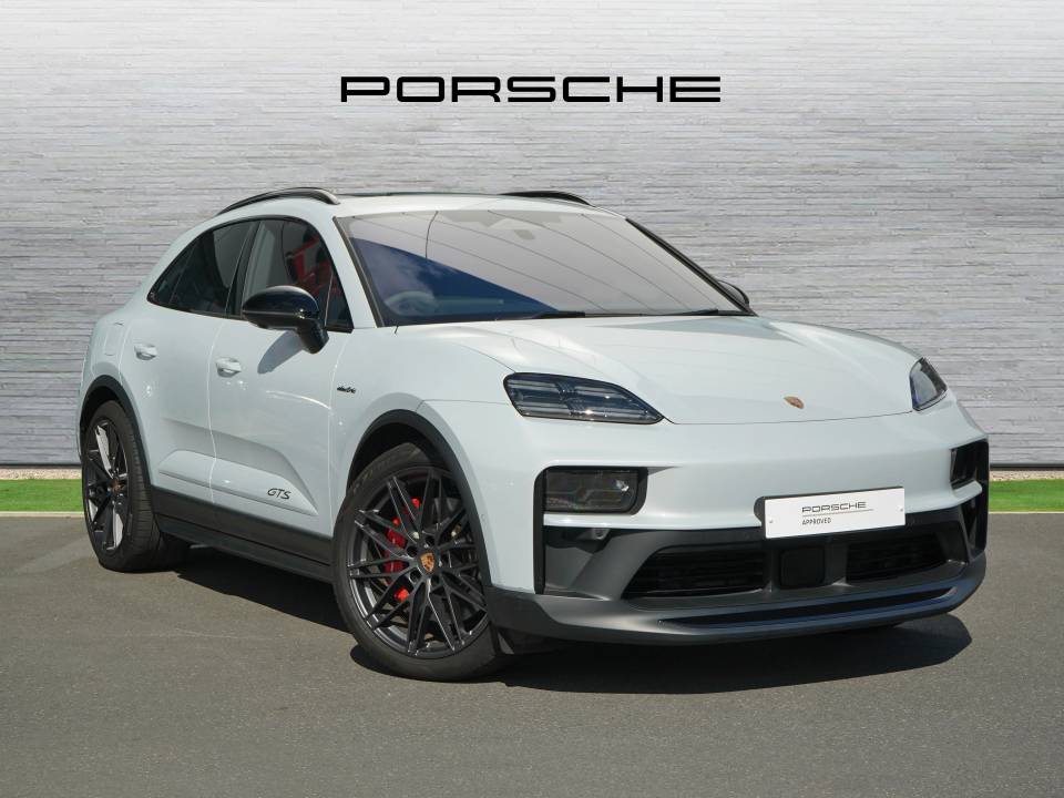 2026 Porsche Macan