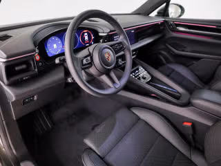 2025 Porsche Macan Base - Photo 25