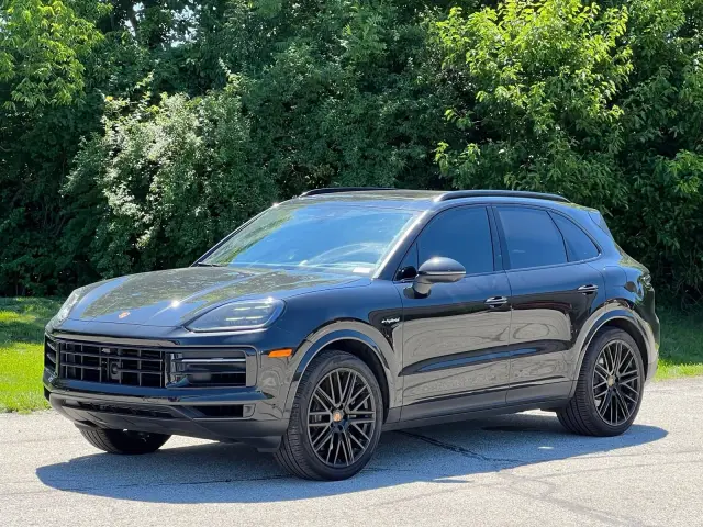 2025 Porsche Cayenne E-Hybrid - Photo 6