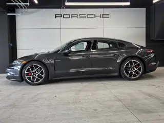 2026 Porsche Taycan S - Photo 13