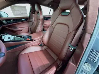 2026 Porsche Panamera 4 E-Hybrid - Photo 37