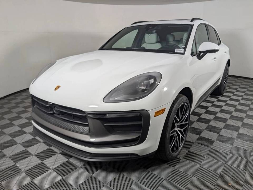 2026 Porsche Macan