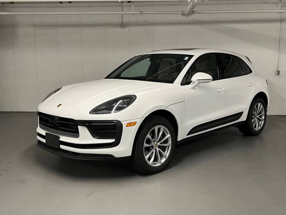 2025 Porsche Macan T