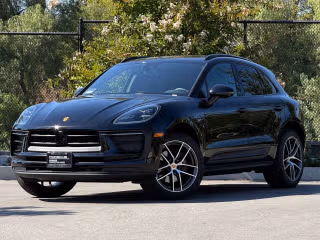2026 Porsche Macan's photo