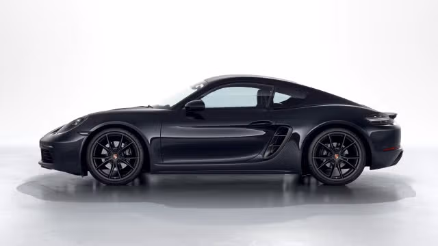 2025 Porsche 718 11