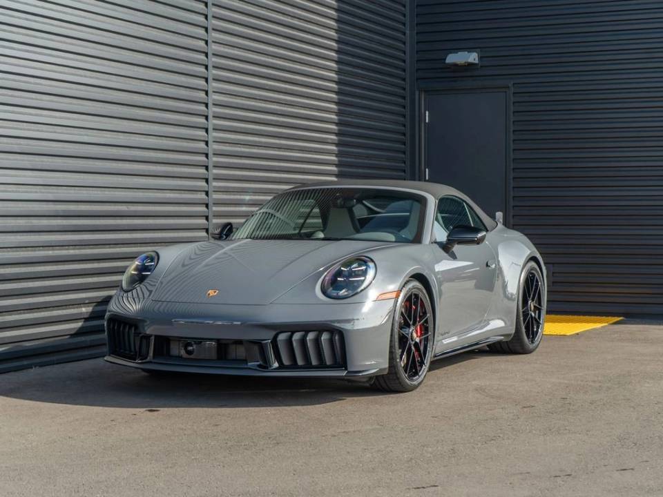 2026 Porsche 911 GTS