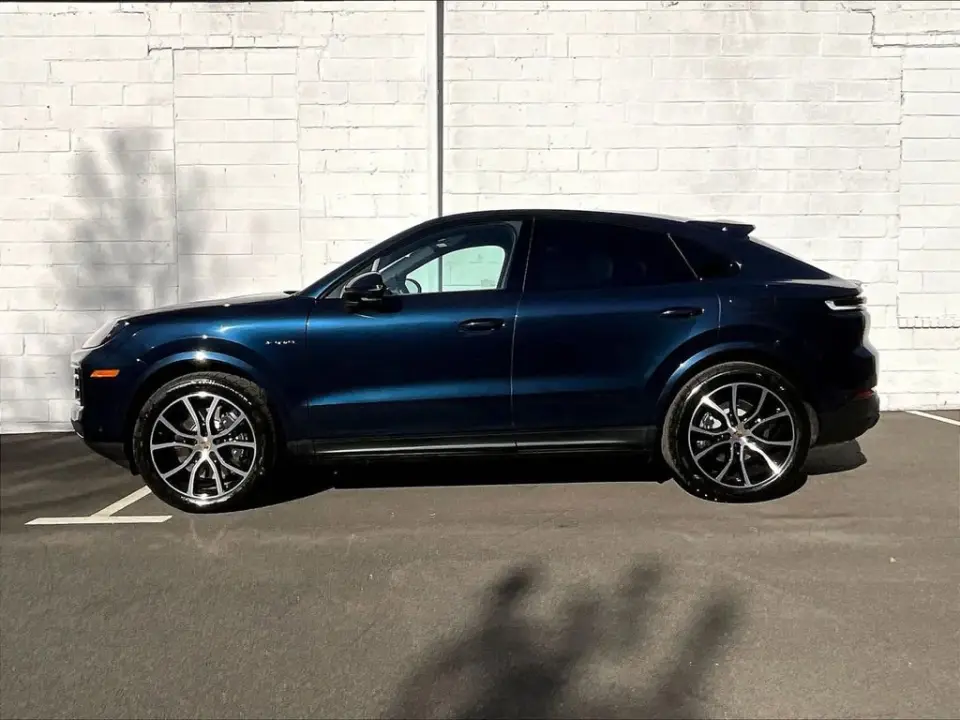 2026 Porsche Cayenne Coup E-Hybrid - Photo 15