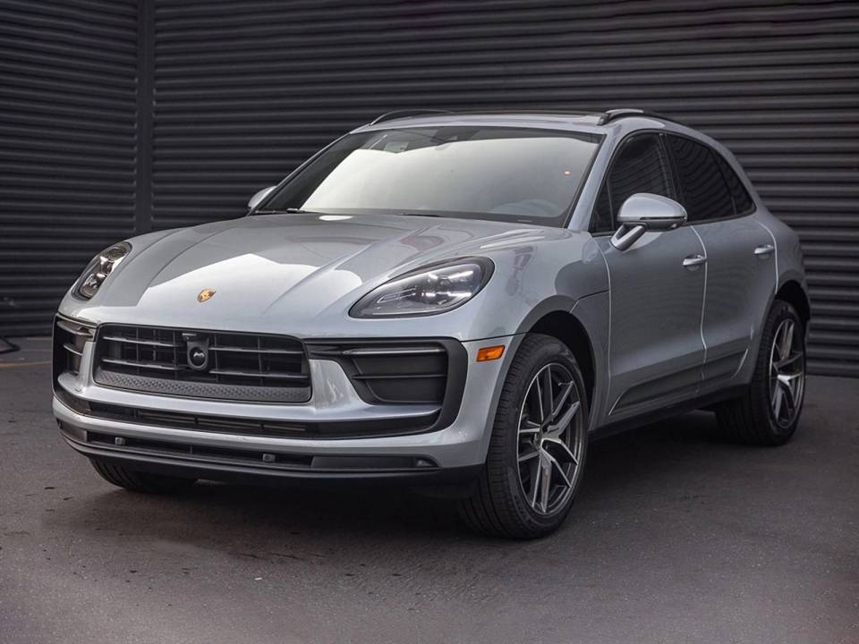 2026 Porsche Macan