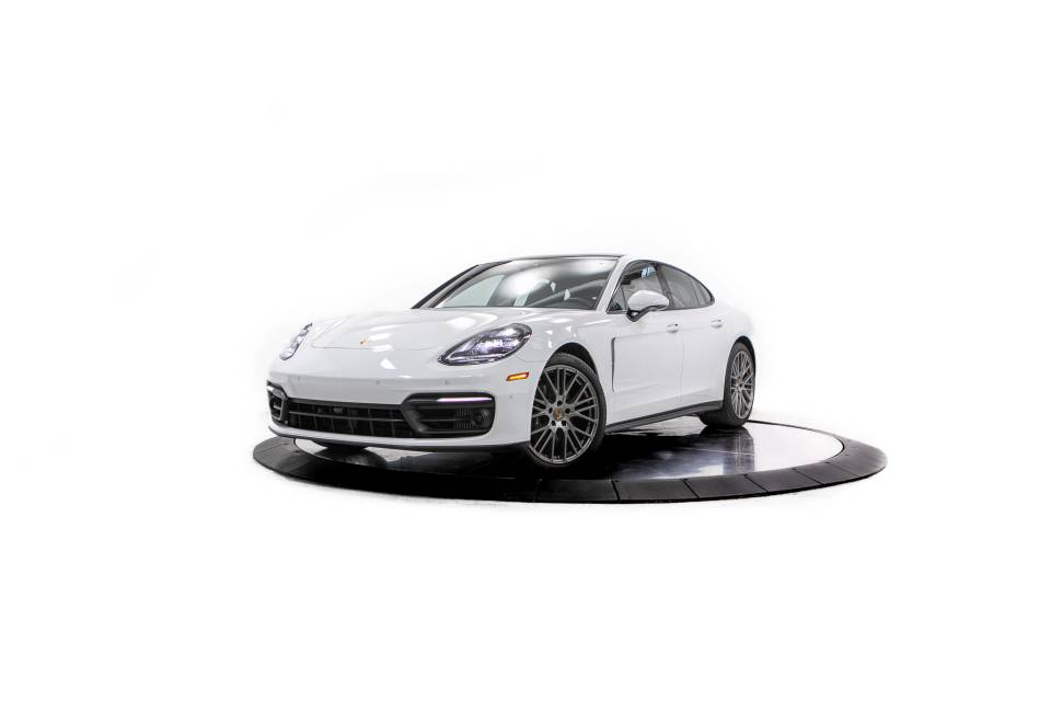 2023 Porsche Panamera Platinum Edition