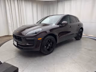 2024 Porsche Macan's photo