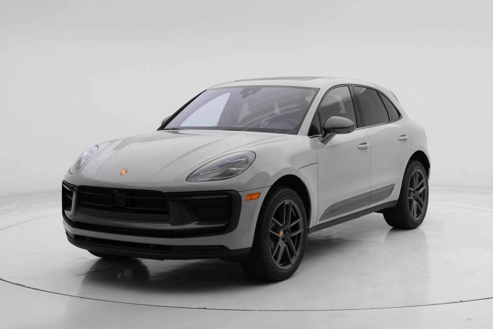 2026 Porsche Macan T