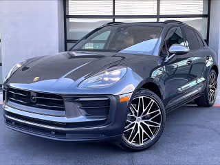 2023 Porsche Macan T's photo