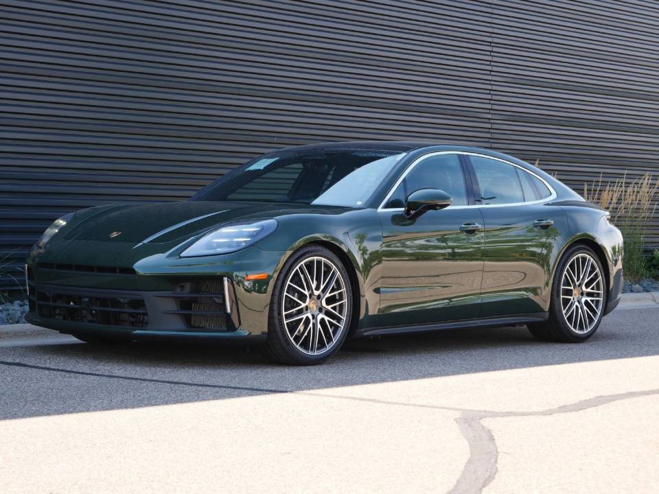 2026 Porsche Panamera