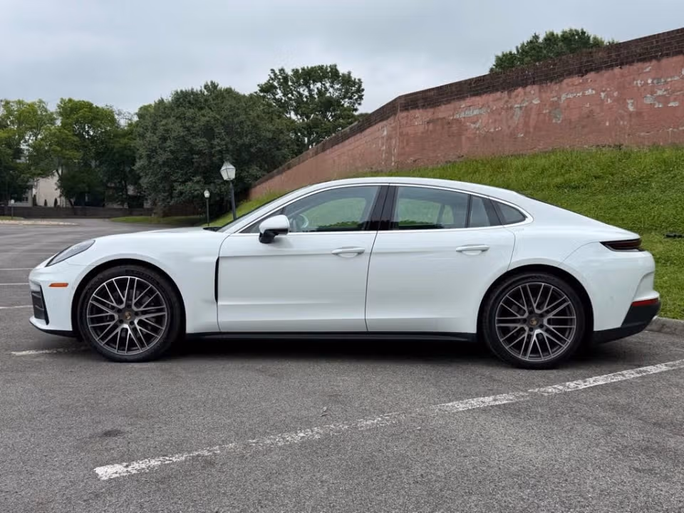 2025 Porsche Panamera Base - Photo 11
