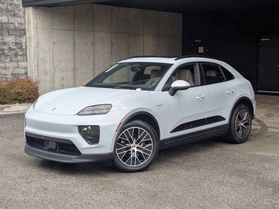 2026 Porsche Macan