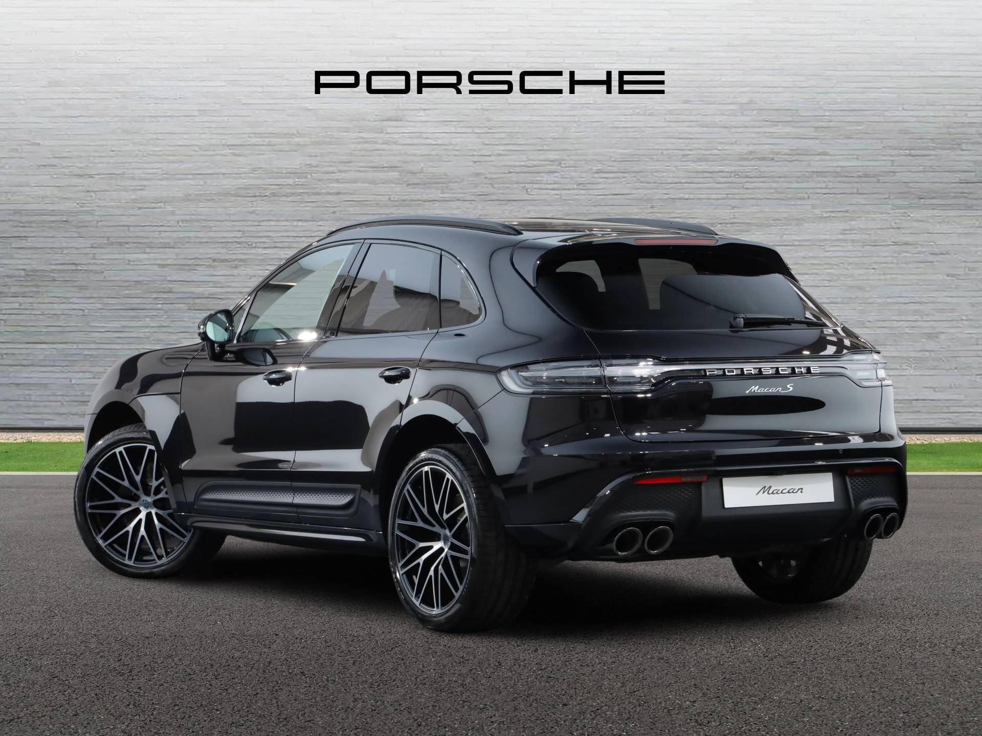 Macan S, photo 2 of 28