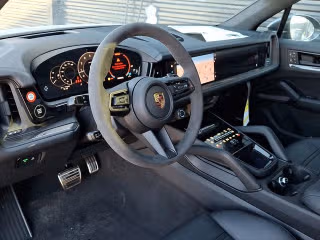 2026 Porsche Cayenne GTS - Photo 25