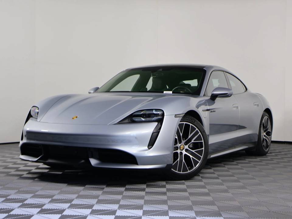 2020 Porsche Taycan Turbo